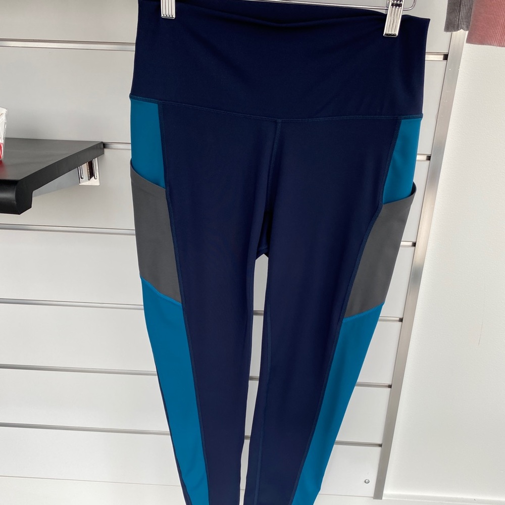 Kadyluxe Color Block Pocket iLegging